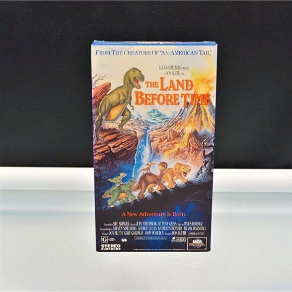 The Land Before Time VHS Video Tape MCA Universal 1988 Dinosaurs Movie - Picture 1 of 5